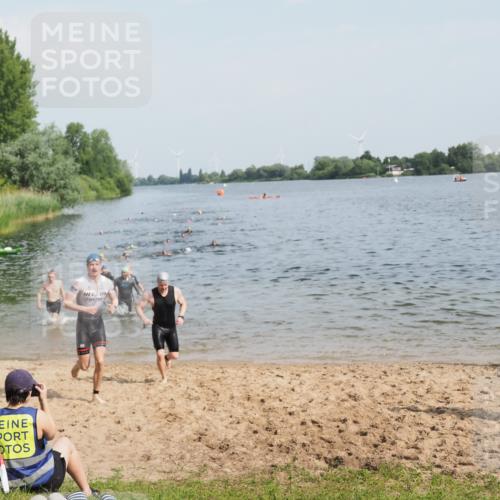 21.06.2025 - 27. Vierlanden-Triathlon MichiJ http://msf.ph/oto/7994406 15.06.2026 09:56:11 Schwimmen 268, 277, 285, 314, 315, 323, 349, 357 meine-sportfotos.de