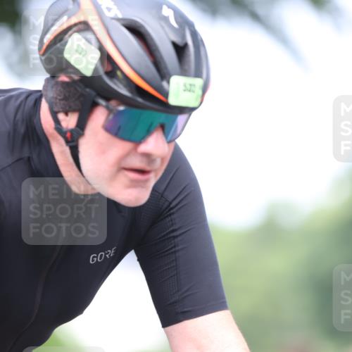 15.06.2025 - 7 Türme Triathlon Yannick Fuchs http://msf.ph/oto/7994430 15.06.2025 13:08:48 Radfahren  meine-sportfotos.de