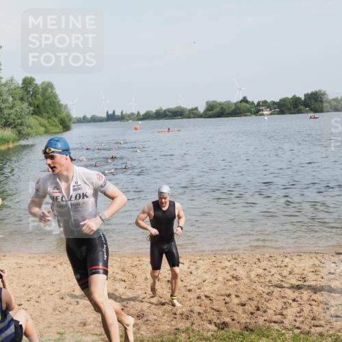 21.06.2025 - 27. Vierlanden-Triathlon MichiJ http://msf.ph/oto/7994437 15.06.2026 09:56:13 Schwimmen 260, 268, 277, 285, 314, 315, 323, 349, 357 meine-sportfotos.de