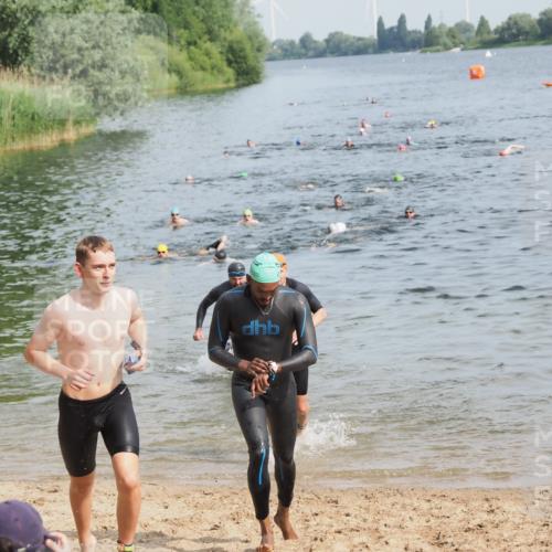 21.06.2025 - 27. Vierlanden-Triathlon MichiJ http://msf.ph/oto/7994469 15.06.2026 09:56:16 Schwimmen 260, 277, 285, 314, 315, 323, 349, 357, 438 meine-sportfotos.de