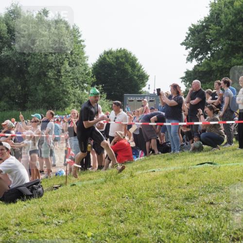 15.06.2025 - 27. Vierlanden-Triathlon KatJ http://msf.ph/oto/7994498 15.06.2025 09:54:49 Schwimmen 262, 294, 297, 361 meine-sportfotos.de