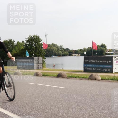 15.06.2025 - 27. Vierlanden-Triathlon H.Heesch http://msf.ph/oto/7994522 15.06.2025 09:11:17 Radfahren 20, 39 meine-sportfotos.de