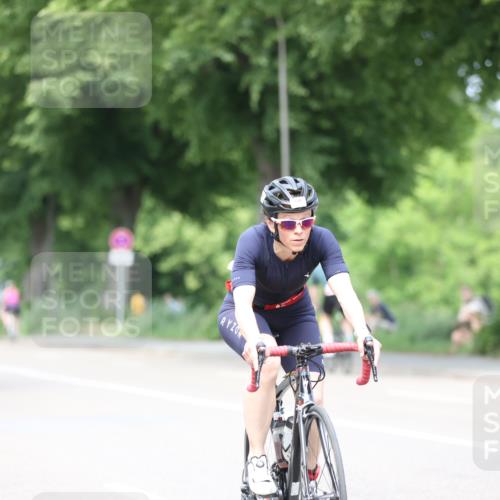 15.06.2025 - 7 Türme Triathlon Yannick Fuchs http://msf.ph/oto/7994533 15.06.2025 13:09:16 Radfahren 324, 472, 650, 675, 847 meine-sportfotos.de