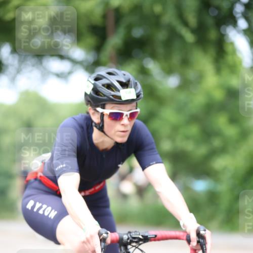 15.06.2025 - 7 Türme Triathlon Yannick Fuchs http://msf.ph/oto/7994554 15.06.2025 13:09:16 Radfahren 324, 472, 650, 675, 847 meine-sportfotos.de