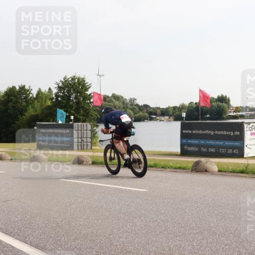 15.06.2025 - 27. Vierlanden-Triathlon H.Heesch http://msf.ph/oto/7994566 15.06.2025 09:11:44 Radfahren 37 meine-sportfotos.de
