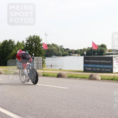 15.06.2025 - 27. Vierlanden-Triathlon H.Heesch http://msf.ph/oto/7994594 15.06.2025 09:12:13 Radfahren 158 meine-sportfotos.de