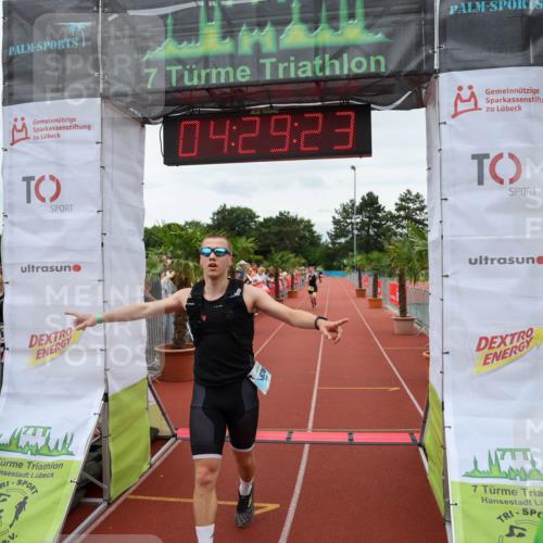 15.06.2025 - 7 Türme Triathlon Michael Strokosch http://msf.ph/oto/7994596 15.06.2025 14:29:23 Ziel 502, 626 meine-sportfotos.de