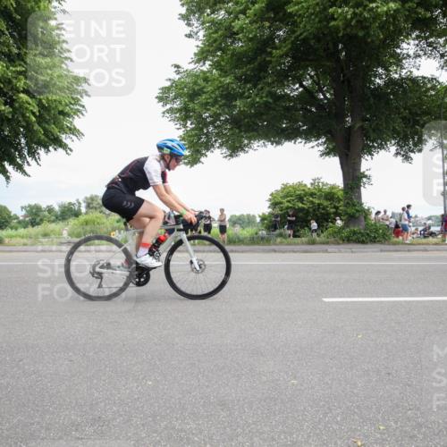 15.06.2025 - 7 Türme Triathlon Yannick Fuchs http://msf.ph/oto/7994658 15.06.2025 13:37:17 Radfahren 421, 469, 525, 663 meine-sportfotos.de