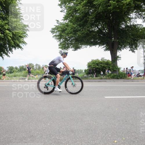 15.06.2025 - 7 Türme Triathlon Yannick Fuchs http://msf.ph/oto/7994684 15.06.2025 13:37:29 Radfahren 237, 522 meine-sportfotos.de