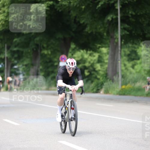 15.06.2025 - 7 Türme Triathlon Yannick Fuchs http://msf.ph/oto/7994700 15.06.2025 13:09:39 Radfahren 607, 705 meine-sportfotos.de