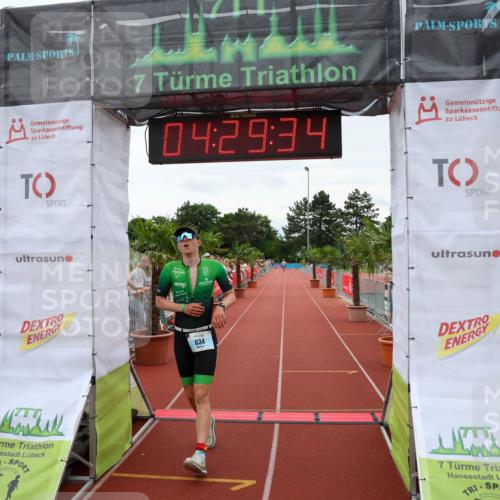 15.06.2025 - 7 Türme Triathlon Michael Strokosch http://msf.ph/oto/7994704 15.06.2025 14:29:34 Ziel 634, 819 meine-sportfotos.de
