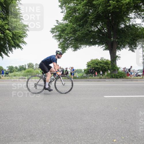 15.06.2025 - 7 Türme Triathlon Yannick Fuchs http://msf.ph/oto/7994732 15.06.2025 13:37:41 Radfahren 427, 587 meine-sportfotos.de