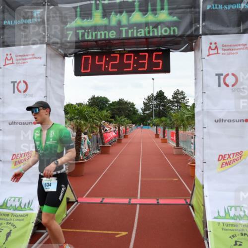 15.06.2025 - 7 Türme Triathlon Michael Strokosch http://msf.ph/oto/7994735 15.06.2025 14:29:34 Ziel 634, 819 meine-sportfotos.de