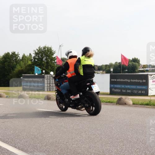 15.06.2025 - 27. Vierlanden-Triathlon H.Heesch http://msf.ph/oto/7994751 15.06.2025 09:13:20 Radfahren 223, 234, 247, 248 meine-sportfotos.de