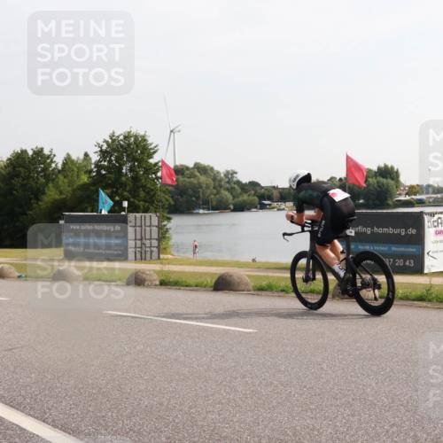 15.06.2025 - 27. Vierlanden-Triathlon H.Heesch http://msf.ph/oto/7994767 15.06.2025 09:13:38 Radfahren 36 meine-sportfotos.de