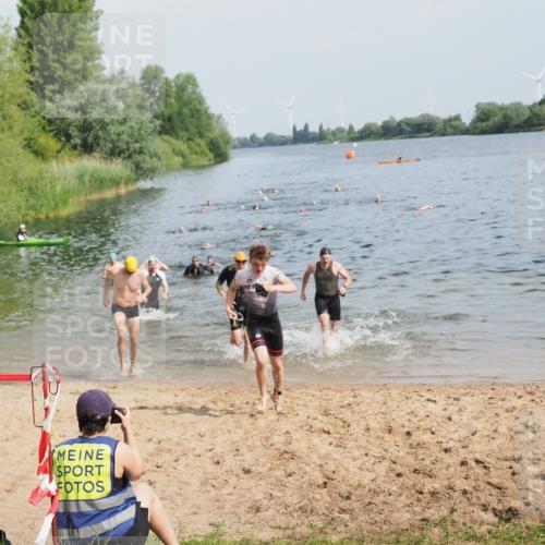 21.06.2025 - 27. Vierlanden-Triathlon MichiJ http://msf.ph/oto/7994791 15.06.2026 09:56:35 Schwimmen 254, 276, 286, 320, 341 meine-sportfotos.de