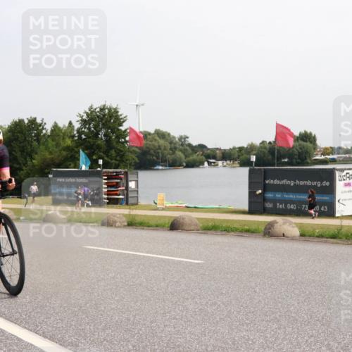 21.06.2025 - 27. Vierlanden-Triathlon H.Heesch http://msf.ph/oto/7994795 15.06.2025 11:23:48 Radfahren 228, 780 meine-sportfotos.de