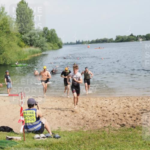 21.06.2025 - 27. Vierlanden-Triathlon MichiJ http://msf.ph/oto/7994819 15.06.2026 09:56:35 Schwimmen 254, 276, 286, 320, 341 meine-sportfotos.de