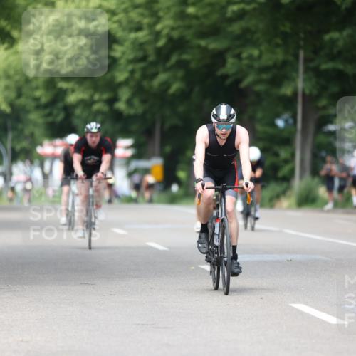 15.06.2025 - 7 Türme Triathlon Yannick Fuchs http://msf.ph/oto/7994821 15.06.2025 13:09:45 Radfahren 222, 382, 555, 603, 658, 670, 705 meine-sportfotos.de
