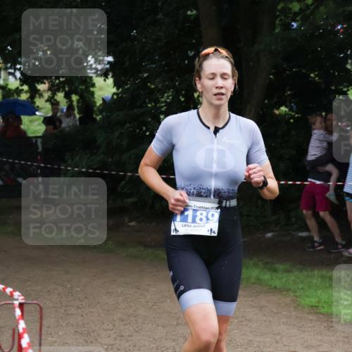 21.06.2025 - 27. Vierlanden-Triathlon Lena Gebhardt http://msf.ph/oto/7994865 15.06.2025 13:49:35 Laufen 202, 1189 meine-sportfotos.de