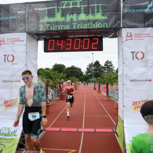 15.06.2025 - 7 Türme Triathlon Michael Strokosch http://msf.ph/oto/7994874 15.06.2025 14:30:02 Ziel 398, 403 meine-sportfotos.de