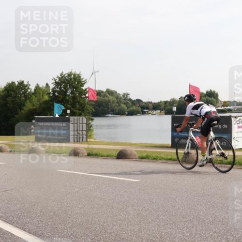 15.06.2025 - 27. Vierlanden-Triathlon H.Heesch http://msf.ph/oto/7994889 15.06.2025 09:14:30 Radfahren 51, 209 meine-sportfotos.de