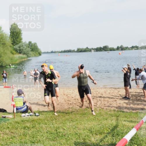 21.06.2025 - 27. Vierlanden-Triathlon MichiJ http://msf.ph/oto/7994904 15.06.2026 09:56:39 Schwimmen 254, 276, 281, 286, 320, 341 meine-sportfotos.de