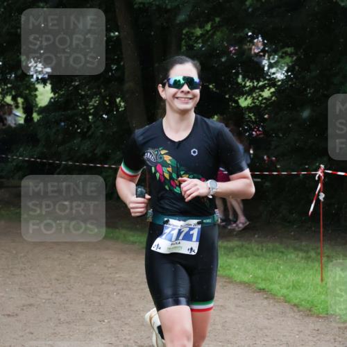 21.06.2025 - 27. Vierlanden-Triathlon Lena Gebhardt http://msf.ph/oto/7994945 15.06.2025 13:49:44 Laufen 2025, 171 meine-sportfotos.de
