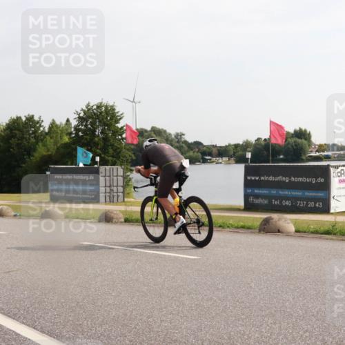 15.06.2025 - 27. Vierlanden-Triathlon H.Heesch http://msf.ph/oto/7994965 15.06.2025 09:15:19 Radfahren 6 meine-sportfotos.de