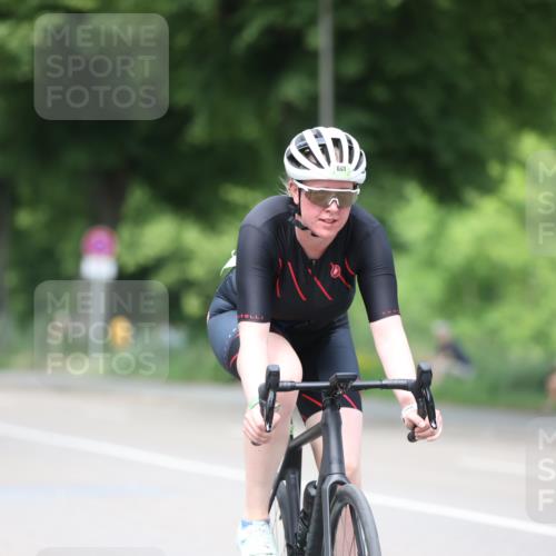 15.06.2025 - 7 Türme Triathlon Yannick Fuchs http://msf.ph/oto/7994989 15.06.2025 13:09:57 Radfahren 415, 601 meine-sportfotos.de