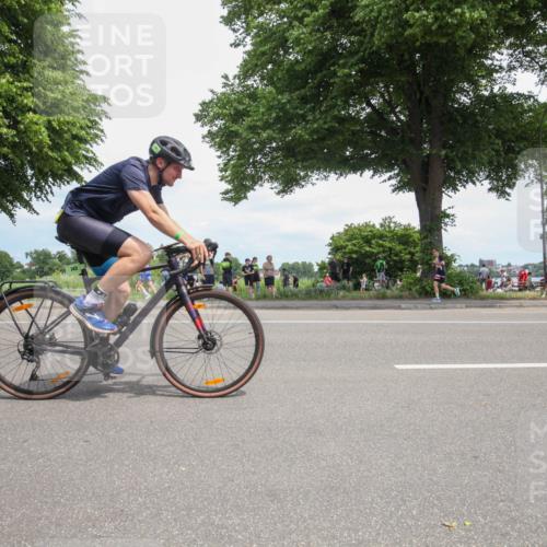 15.06.2025 - 7 Türme Triathlon Yannick Fuchs http://msf.ph/oto/7995018 15.06.2025 13:39:14 Radfahren 237, 743, 1157 meine-sportfotos.de