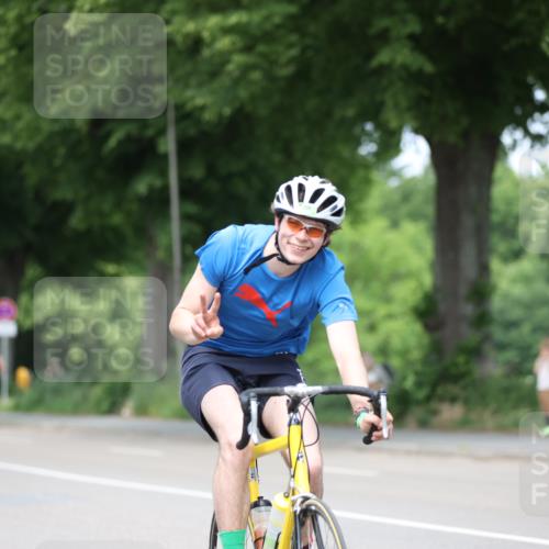 15.06.2025 - 7 Türme Triathlon Yannick Fuchs http://msf.ph/oto/7995123 15.06.2025 13:10:09 Radfahren 230, 553 meine-sportfotos.de