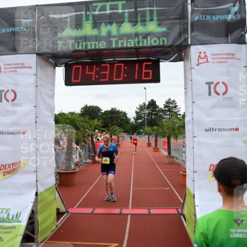 15.06.2025 - 7 Türme Triathlon Michael Strokosch http://msf.ph/oto/7995135 15.06.2025 14:30:16 Ziel 637 meine-sportfotos.de