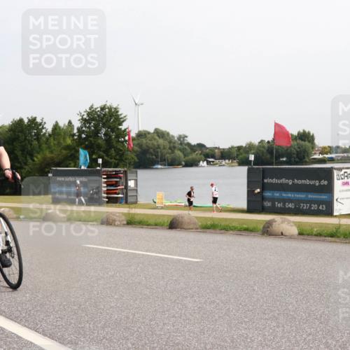 21.06.2025 - 27. Vierlanden-Triathlon H.Heesch http://msf.ph/oto/7995150 15.06.2025 11:25:26 Radfahren 68, 97 meine-sportfotos.de