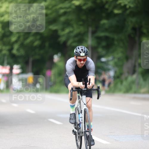 15.06.2025 - 7 Türme Triathlon Yannick Fuchs http://msf.ph/oto/7995156 15.06.2025 13:10:18 Radfahren 228, 532, 1078 meine-sportfotos.de