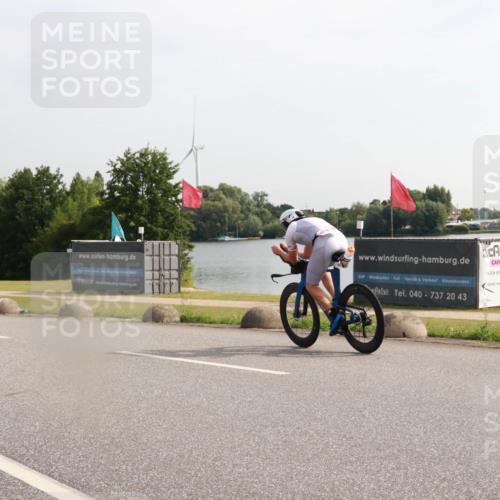 15.06.2025 - 27. Vierlanden-Triathlon H.Heesch http://msf.ph/oto/7995157 15.06.2025 09:16:39 Radfahren 39, 54 meine-sportfotos.de