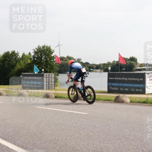 15.06.2025 - 27. Vierlanden-Triathlon H.Heesch http://msf.ph/oto/7995195 15.06.2025 09:16:49 Radfahren 20, 61, 226 meine-sportfotos.de