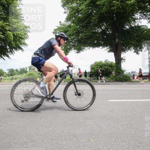 15.06.2025 - 7 Türme Triathlon Yannick Fuchs http://msf.ph/oto/7995225 15.06.2025 13:41:38 Radfahren 1101 meine-sportfotos.de