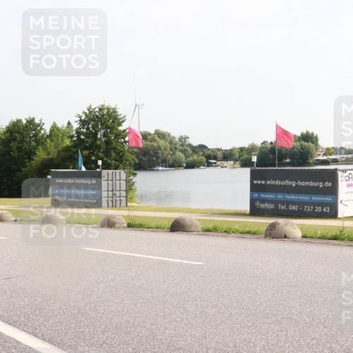 15.06.2025 - 27. Vierlanden-Triathlon H.Heesch http://msf.ph/oto/7995238 15.06.2025 09:17:26 Radfahren 129, 176 meine-sportfotos.de