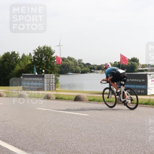 15.06.2025 - 27. Vierlanden-Triathlon H.Heesch http://msf.ph/oto/7995244 15.06.2025 09:17:30 Radfahren 129, 176, 204 meine-sportfotos.de