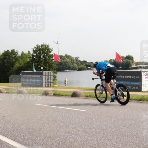15.06.2025 - 27. Vierlanden-Triathlon H.Heesch http://msf.ph/oto/7995246 15.06.2025 09:17:38 Radfahren 27, 204 meine-sportfotos.de