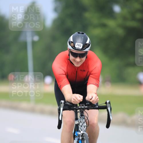 21.06.2025 - 27. Vierlanden-Triathlon H.Heesch http://msf.ph/oto/7995260 15.06.2025 12:15:17 Radfahren 643, 688, 702, 831, 924 meine-sportfotos.de