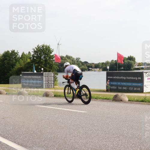 15.06.2025 - 27. Vierlanden-Triathlon H.Heesch http://msf.ph/oto/7995263 15.06.2025 09:17:51 Radfahren 171 meine-sportfotos.de