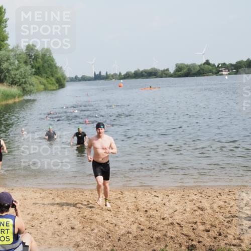 21.06.2025 - 27. Vierlanden-Triathlon MichiJ http://msf.ph/oto/7995265 15.06.2026 09:56:58 Schwimmen 258, 301, 325, 1399 meine-sportfotos.de