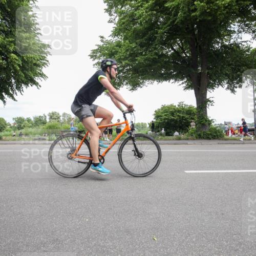 15.06.2025 - 7 Türme Triathlon Yannick Fuchs http://msf.ph/oto/7995283 15.06.2025 13:42:27 Radfahren 320, 1147 meine-sportfotos.de