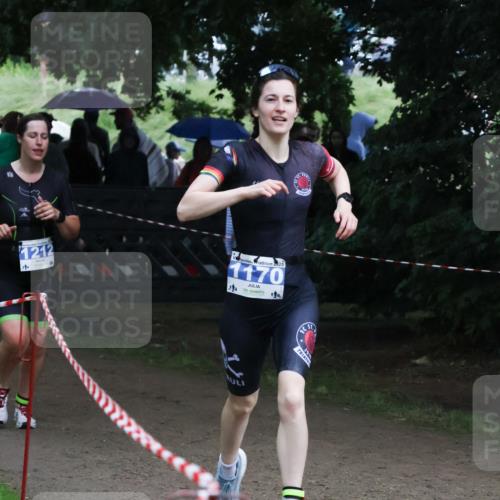 21.06.2025 - 27. Vierlanden-Triathlon Lena Gebhardt http://msf.ph/oto/7995285 15.06.2025 13:51:02 Laufen 1212, 1170, 1 meine-sportfotos.de