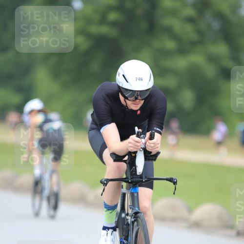 21.06.2025 - 27. Vierlanden-Triathlon H.Heesch http://msf.ph/oto/7995306 15.06.2025 12:15:29 Radfahren 746, 1044, 1045, 1046, 1047, 1048 meine-sportfotos.de