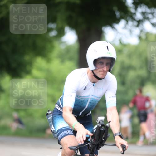 15.06.2025 - 7 Türme Triathlon Yannick Fuchs http://msf.ph/oto/7995320 15.06.2025 13:10:45 Radfahren 210, 359, 526, 529, 593, 675 meine-sportfotos.de