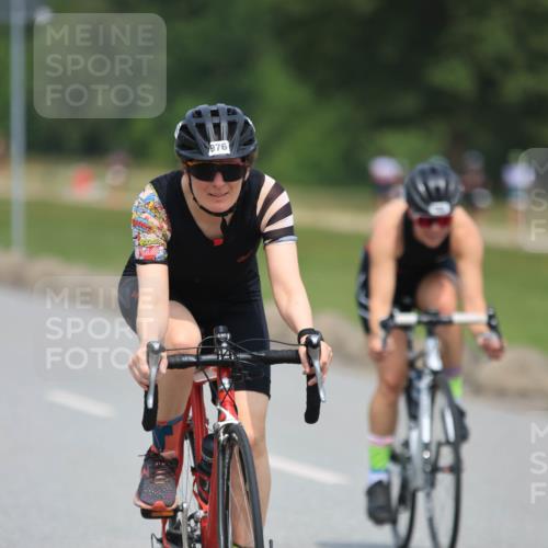 21.06.2025 - 27. Vierlanden-Triathlon H.Heesch http://msf.ph/oto/7995329 15.06.2025 12:05:12 Radfahren 671, 898, 927, 978 meine-sportfotos.de