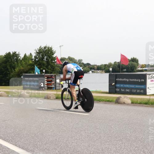21.06.2025 - 27. Vierlanden-Triathlon H.Heesch http://msf.ph/oto/7995349 15.06.2025 11:26:13 Radfahren 652, 682, 798, 800, 919 meine-sportfotos.de